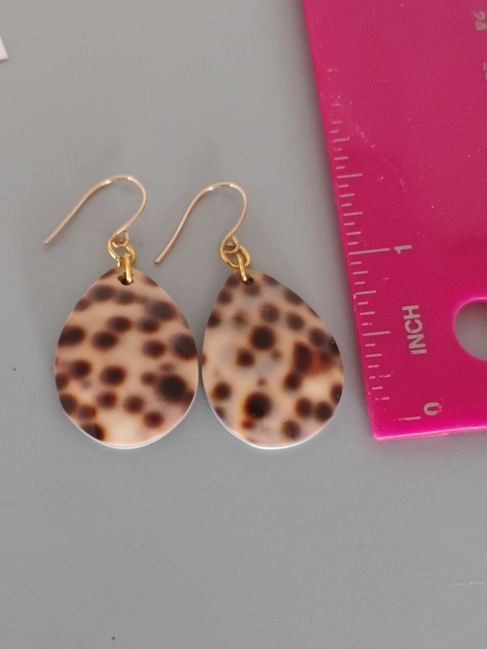 Shell Drop Earrings - Picture 4 of 9